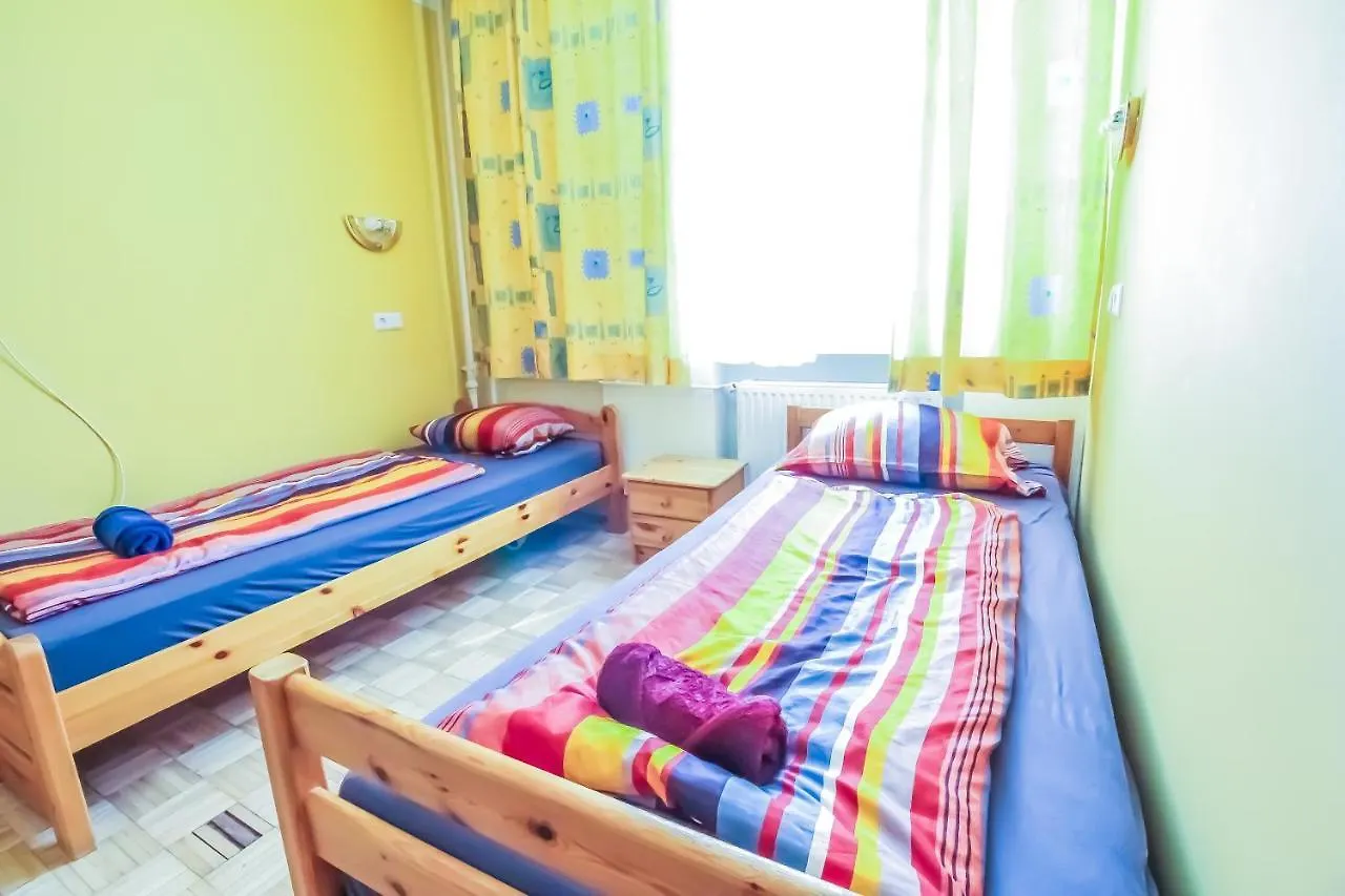 2 Single Beds Room With Shared Bathroom Vienna Austria